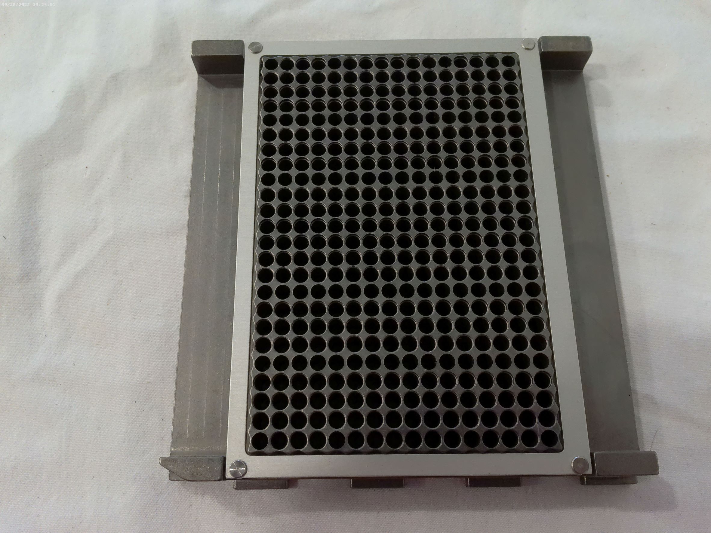 Tecan Head Adapter, Disposable Tips, 384 Tips or Offset Row of 24 Tips or Column of 16 Tips, MCA384. Compatible with 15ul, 50ul and 125ul MCA384 disposable tips. Can pick 384 tips at once. 30032060
